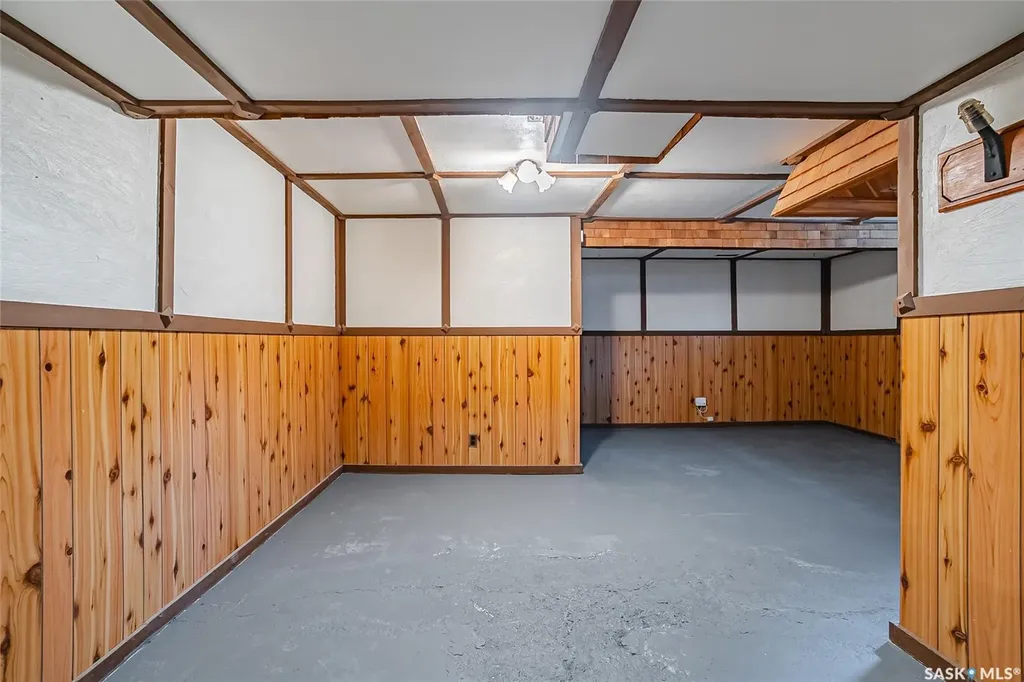 2605 37th Street W Saskatoon SK S7L 4E9