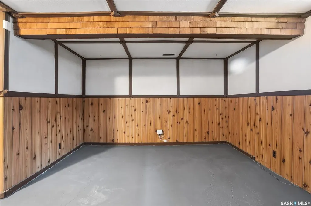 2605 37th Street W Saskatoon SK S7L 4E9