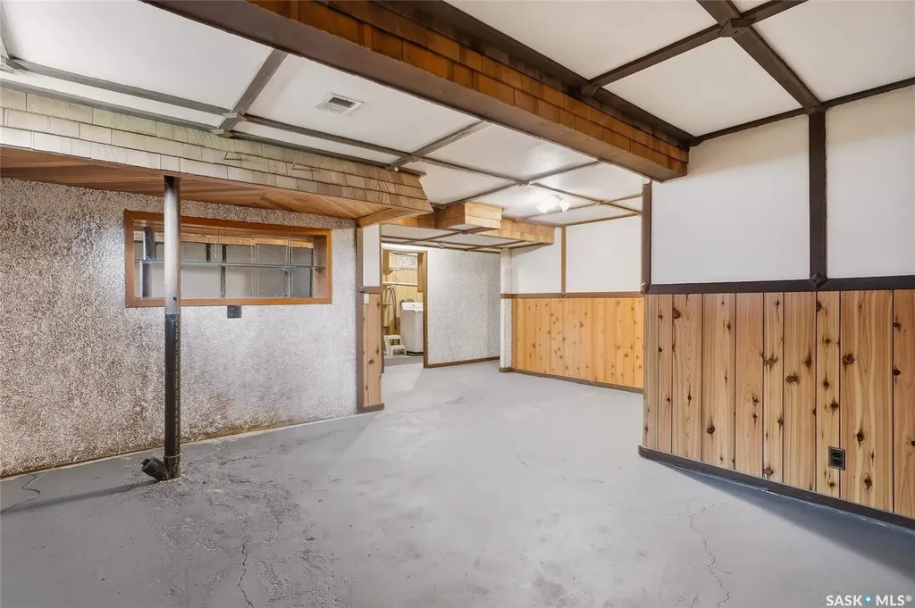 2605 37th Street W Saskatoon SK S7L 4E9