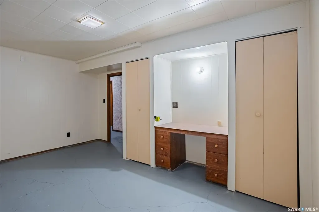 2605 37th Street W Saskatoon SK S7L 4E9