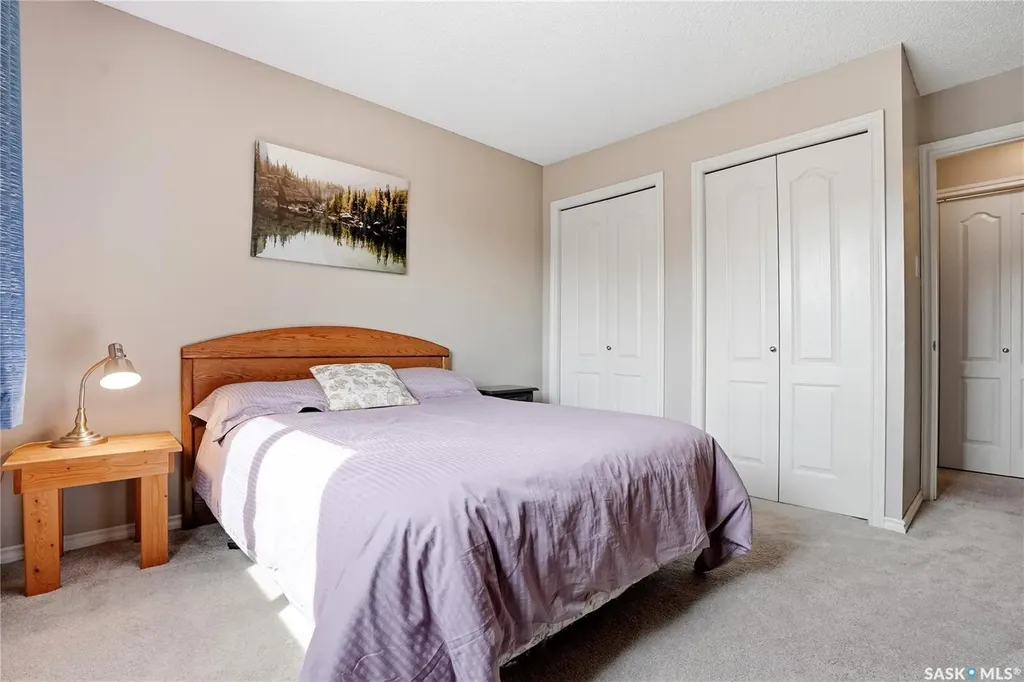1121 Mckercher Drive Saskatoon SK S7H 5B8