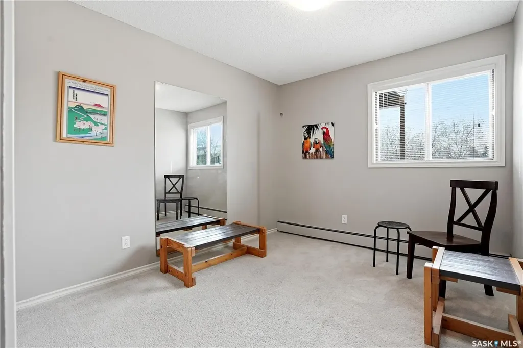 1121 Mckercher Drive Saskatoon SK S7H 5B8