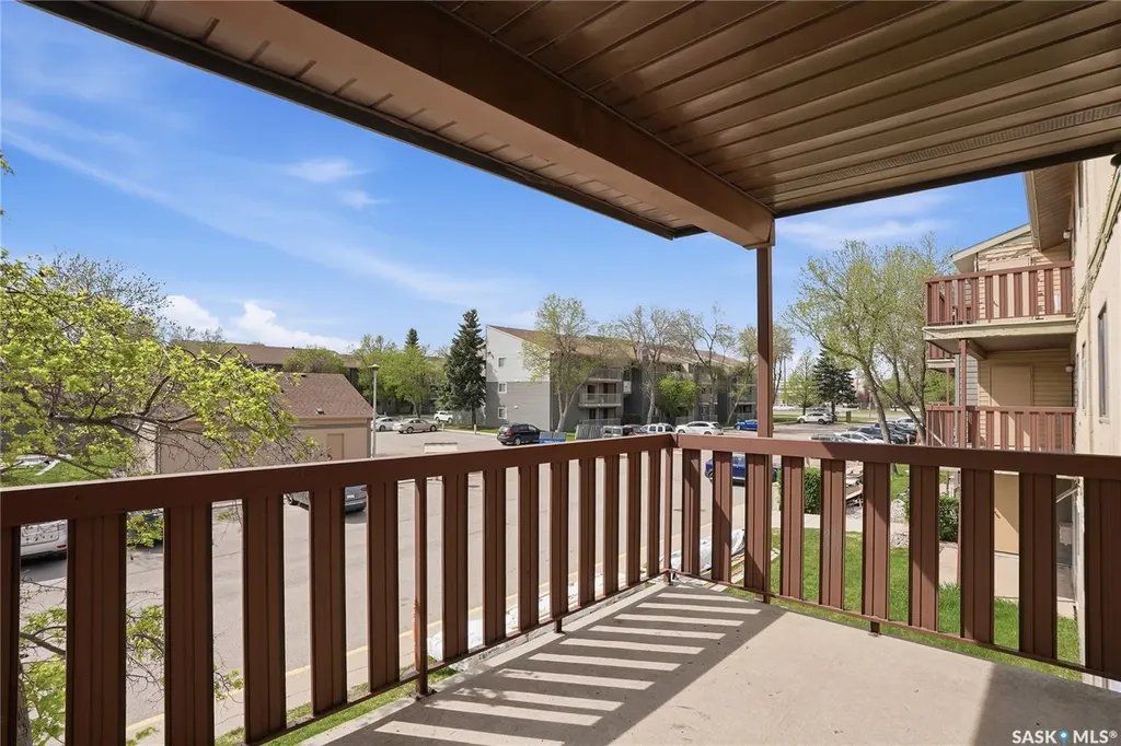 1121 Mckercher Drive Saskatoon SK S7H 5B8