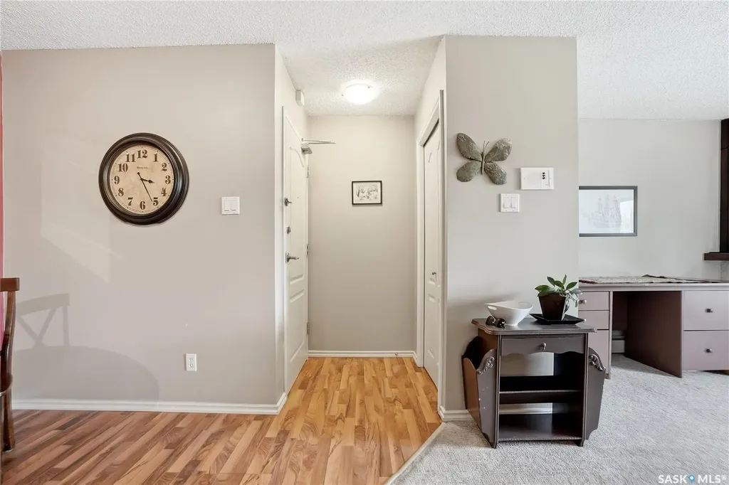 1121 Mckercher Drive Saskatoon SK S7H 5B8