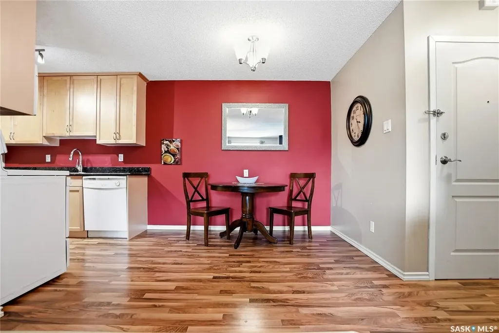 1121 Mckercher Drive Saskatoon SK S7H 5B8