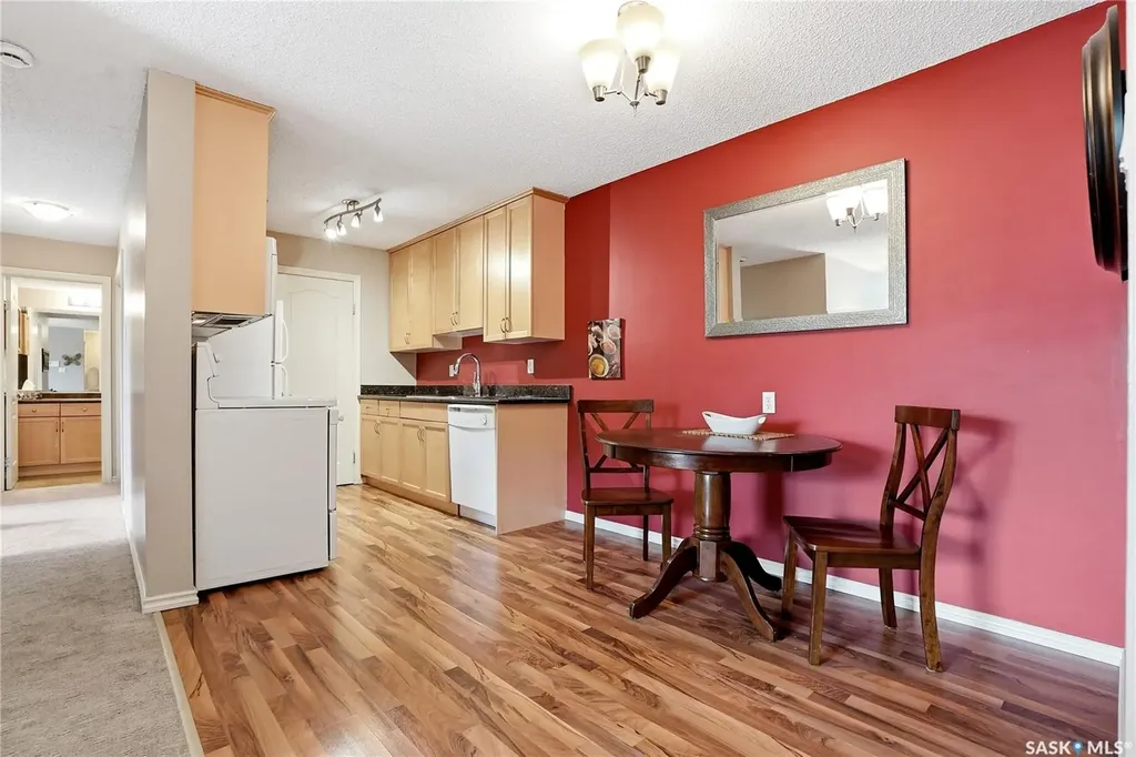 1121 Mckercher Drive Saskatoon SK S7H 5B8