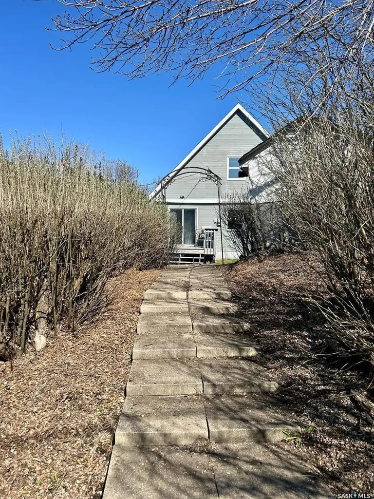 207 Regina Street Manitou Beach SK S0K 4T1
