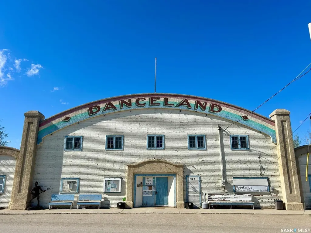 207 Regina Street Manitou Beach SK S0K 4T1