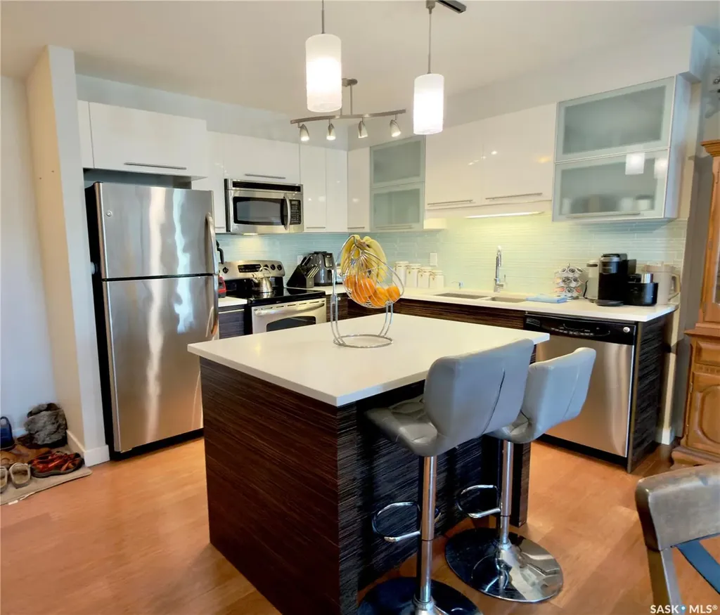 415 Hunter Road Saskatoon SK S7T 1C9