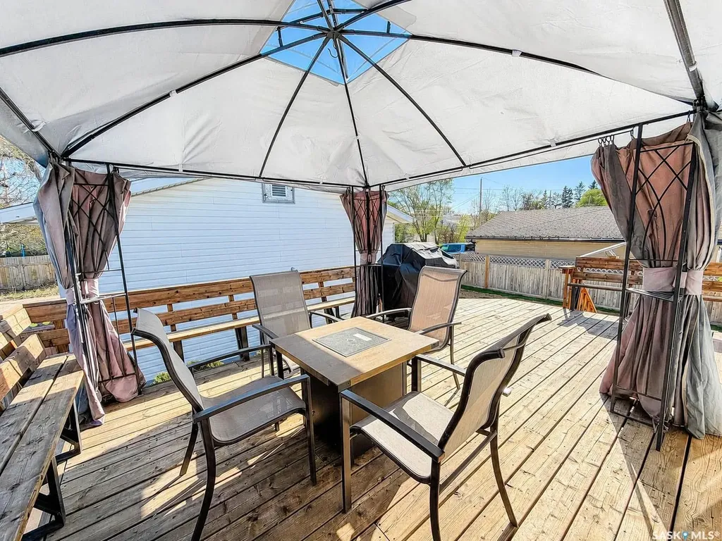 761 3rd Street E Prince Albert SK S6V 0H7