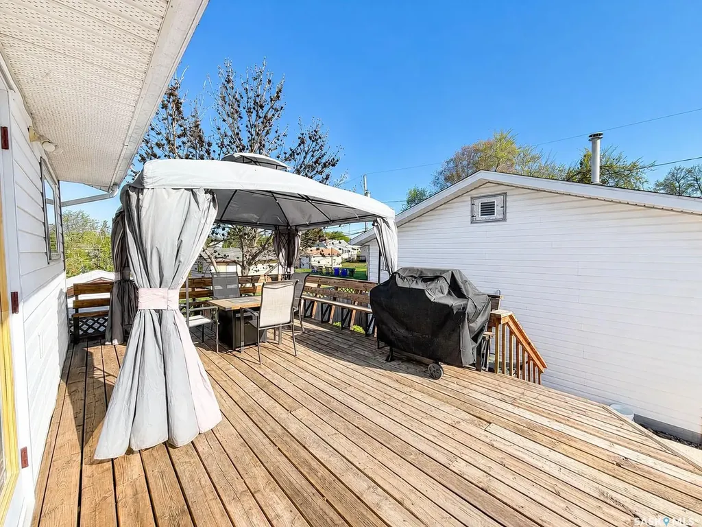 761 3rd Street E Prince Albert SK S6V 0H7