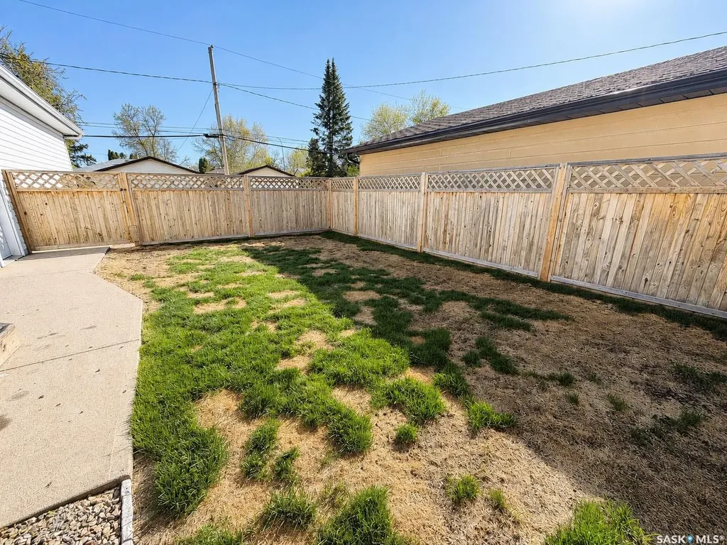 761 3rd Street E Prince Albert SK S6V 0H7