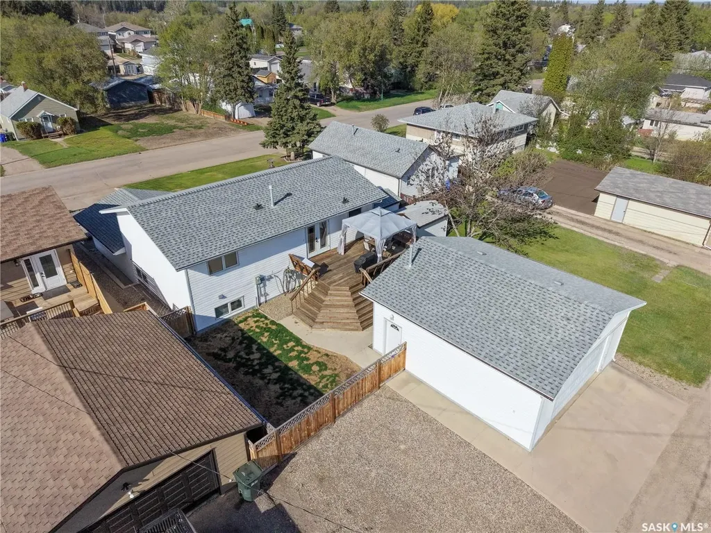 761 3rd Street E Prince Albert SK S6V 0H7