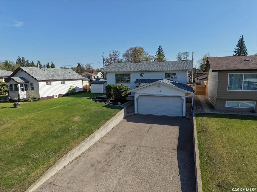 761 3rd Street E Prince Albert SK S6V 0H7