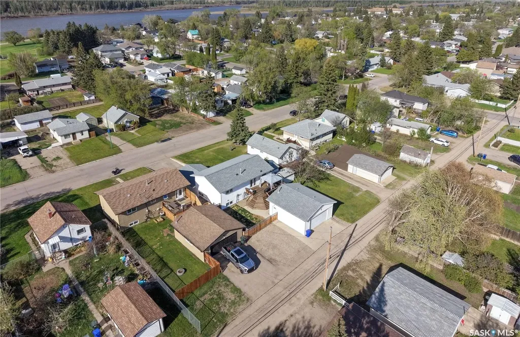 761 3rd Street E Prince Albert SK S6V 0H7