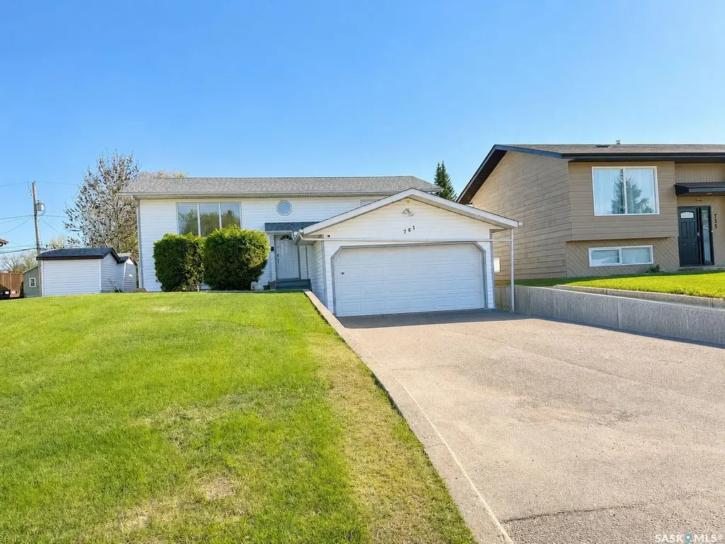 761 3rd Street E Prince Albert SK S6V 0H7
