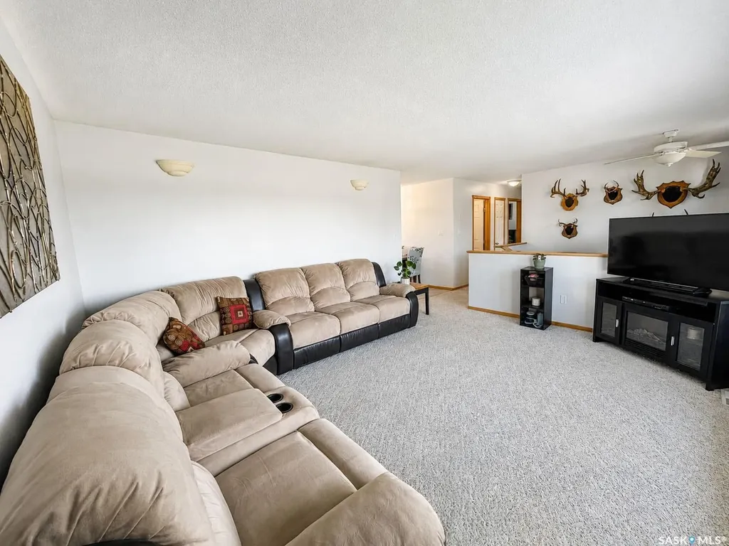 761 3rd Street E Prince Albert SK S6V 0H7