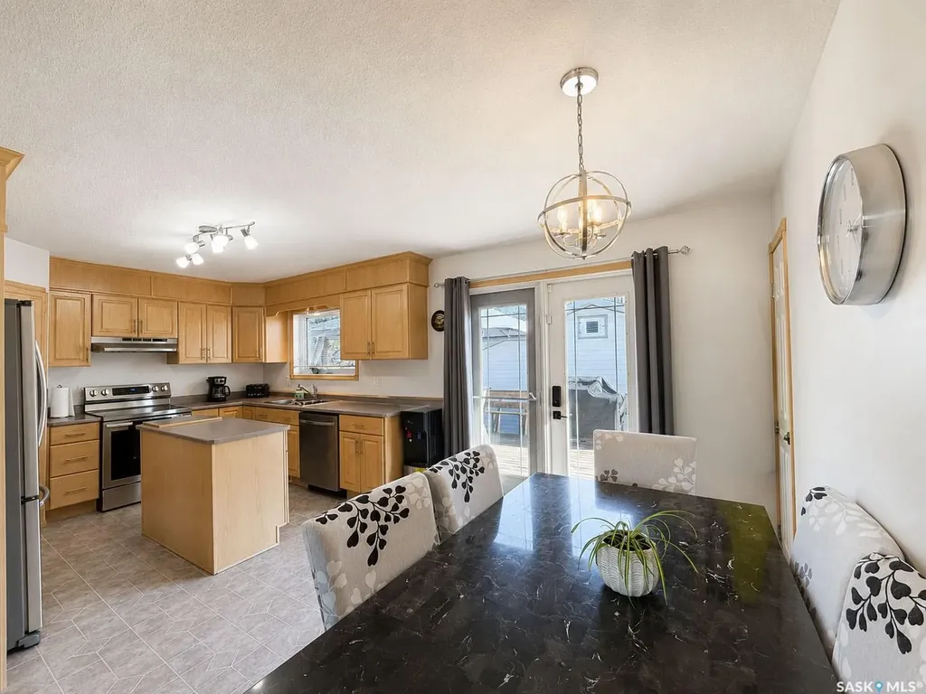 761 3rd Street E Prince Albert SK S6V 0H7