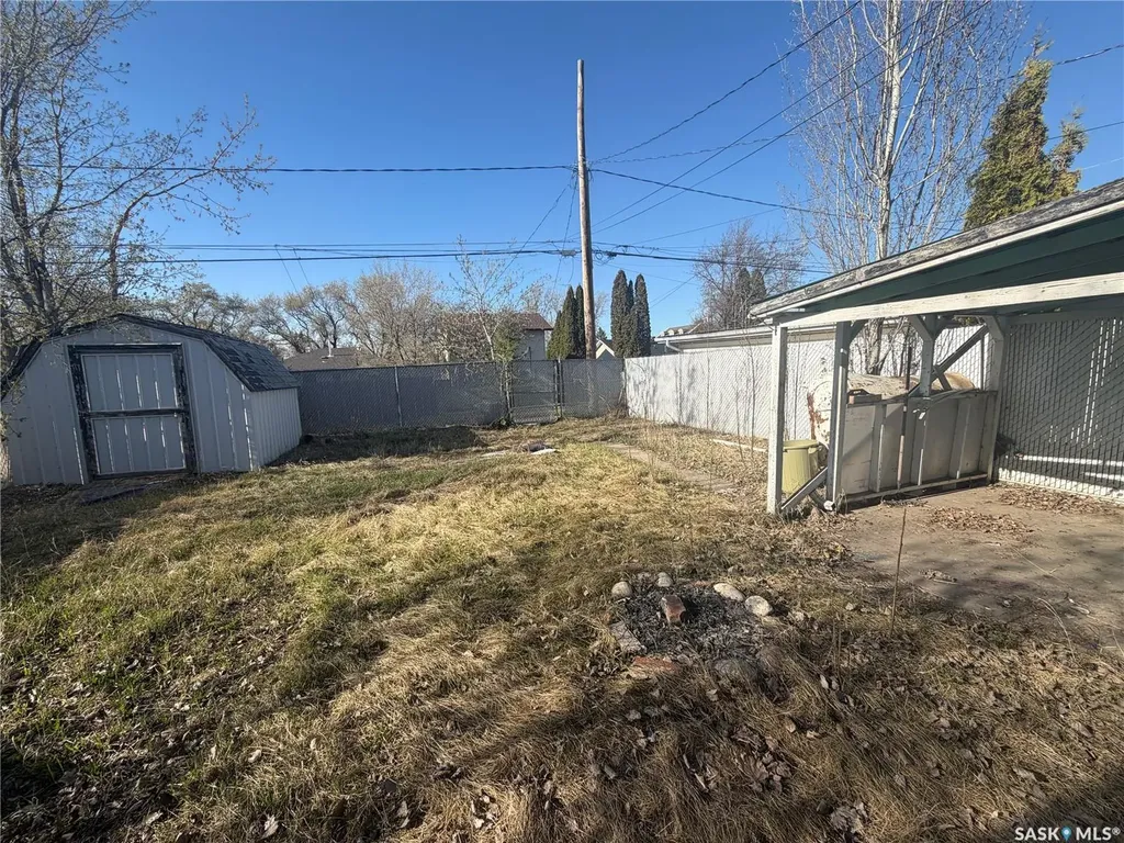 318 25th Street E Prince Albert SK S6V 1T1