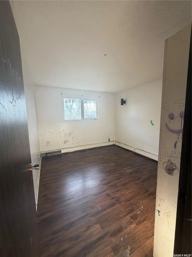318 25th Street E Prince Albert SK S6V 1T1