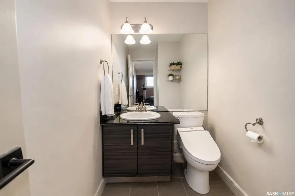 425 115th Street E Saskatoon SK S7N 2E5