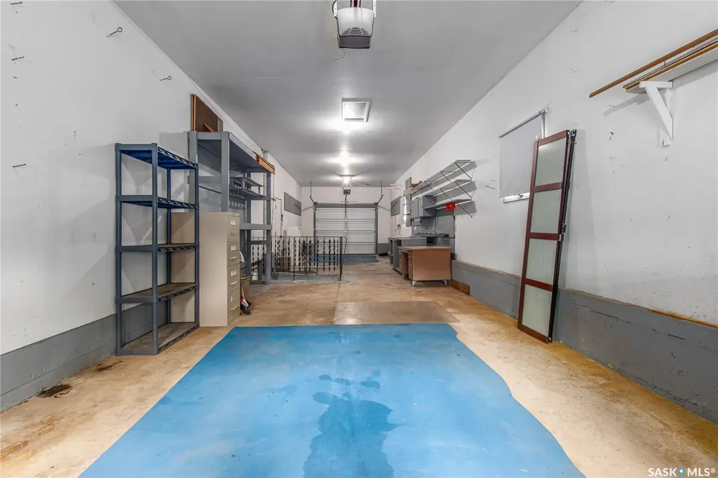 1229 Pascoe Drive W Moose Jaw SK S6H 6Z4
