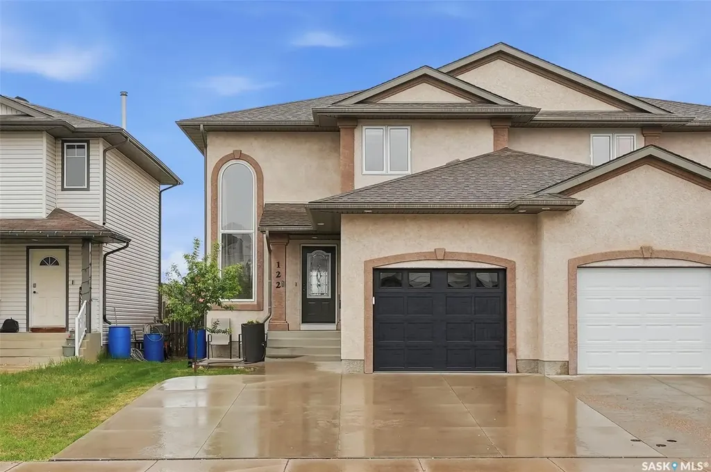 122 Meadowlark Park Warman SK S0K 0A1