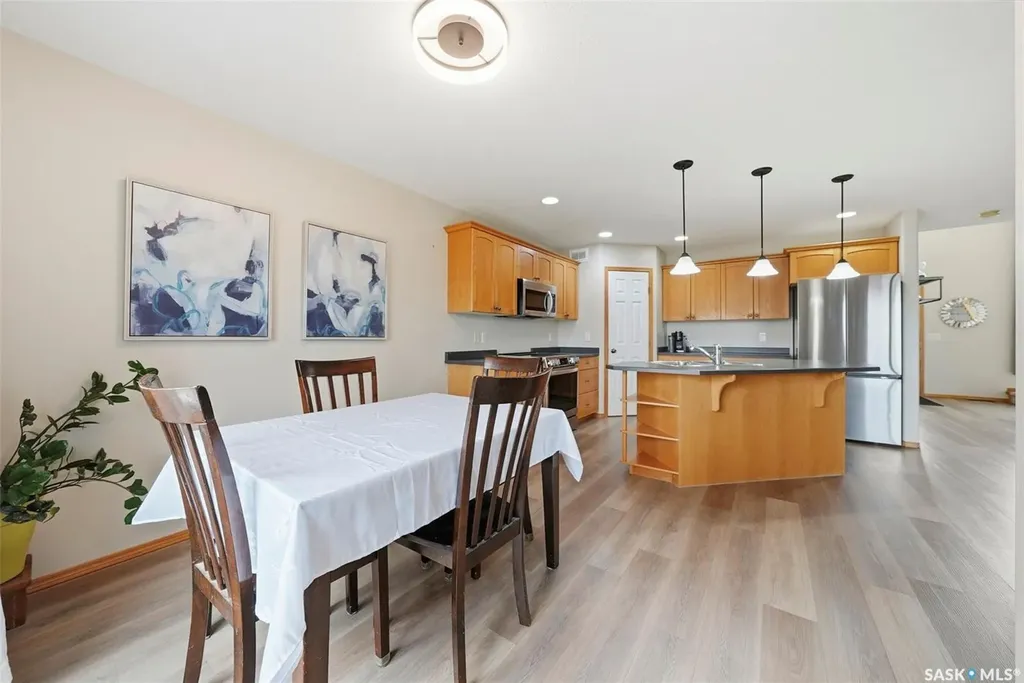 122 Meadowlark Park Warman SK S0K 0A1
