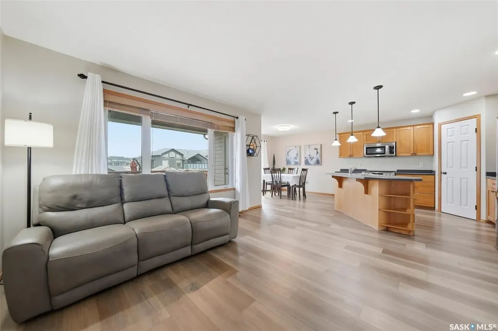 122 Meadowlark Park Warman SK S0K 0A1