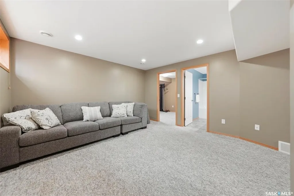 122 Meadowlark Park Warman SK S0K 0A1