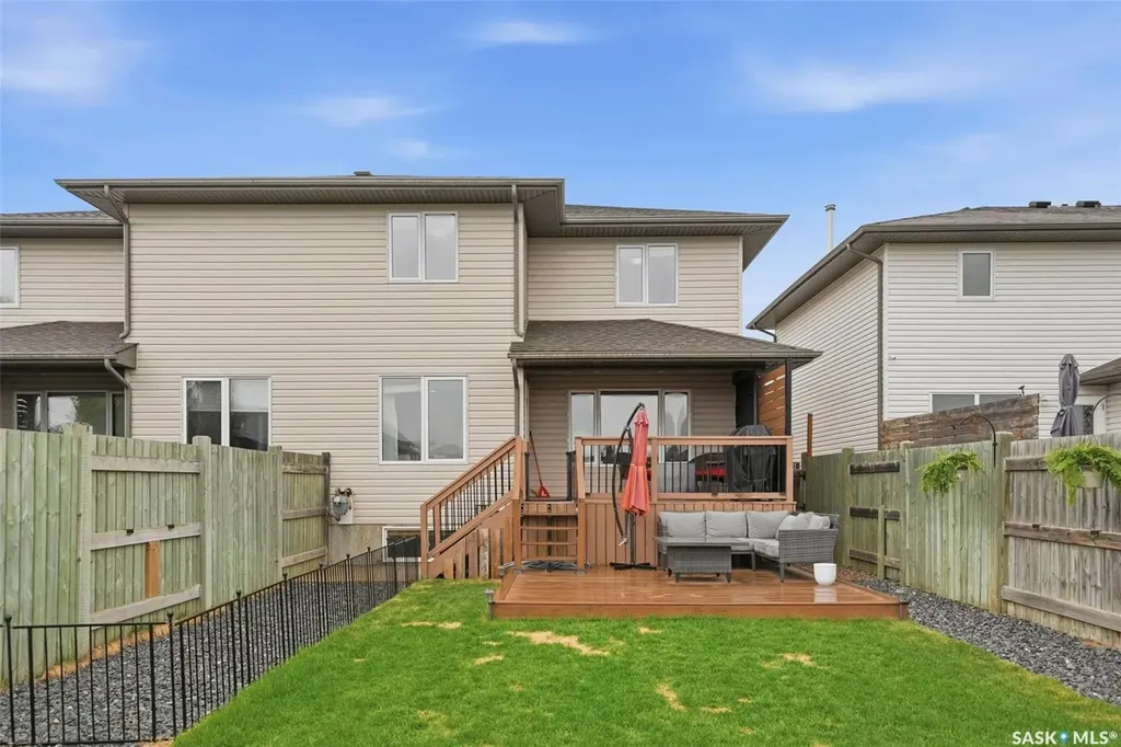 122 Meadowlark Park Warman SK S0K 0A1