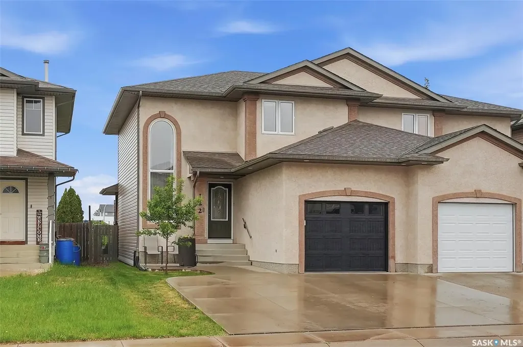 122 Meadowlark Park Warman SK S0K 0A1