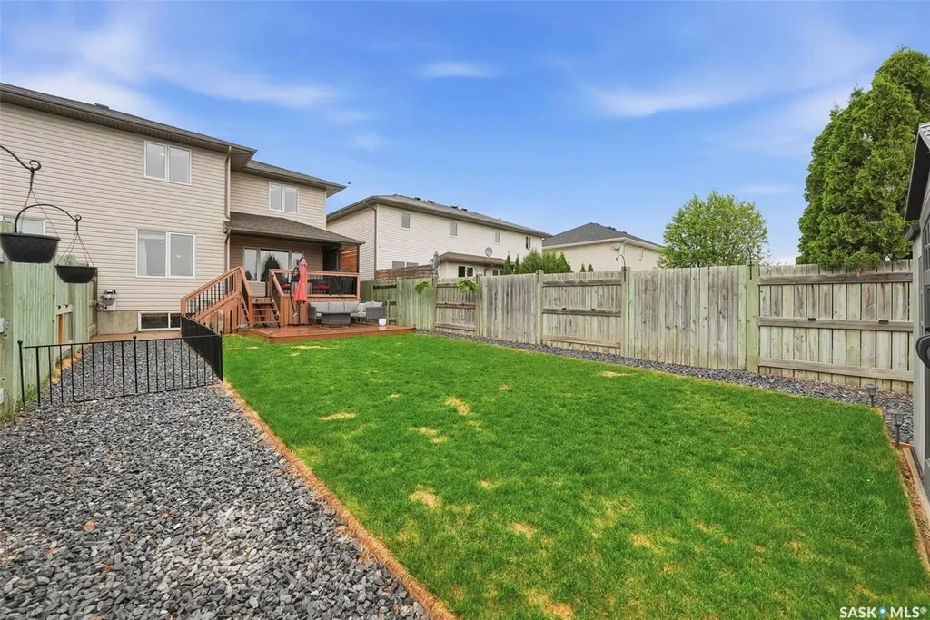122 Meadowlark Park Warman SK S0K 0A1