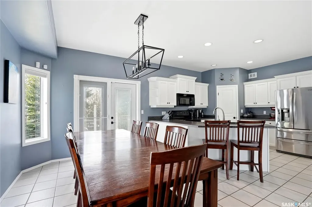 206 Carr Lane Saskatoon SK S7S 1M3