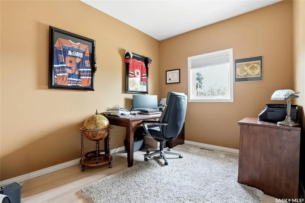 206 Carr Lane Saskatoon SK S7S 1M3