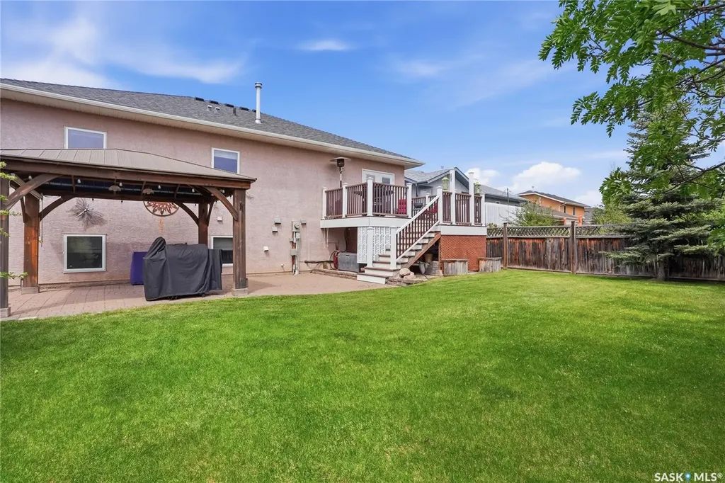 206 Carr Lane Saskatoon SK S7S 1M3