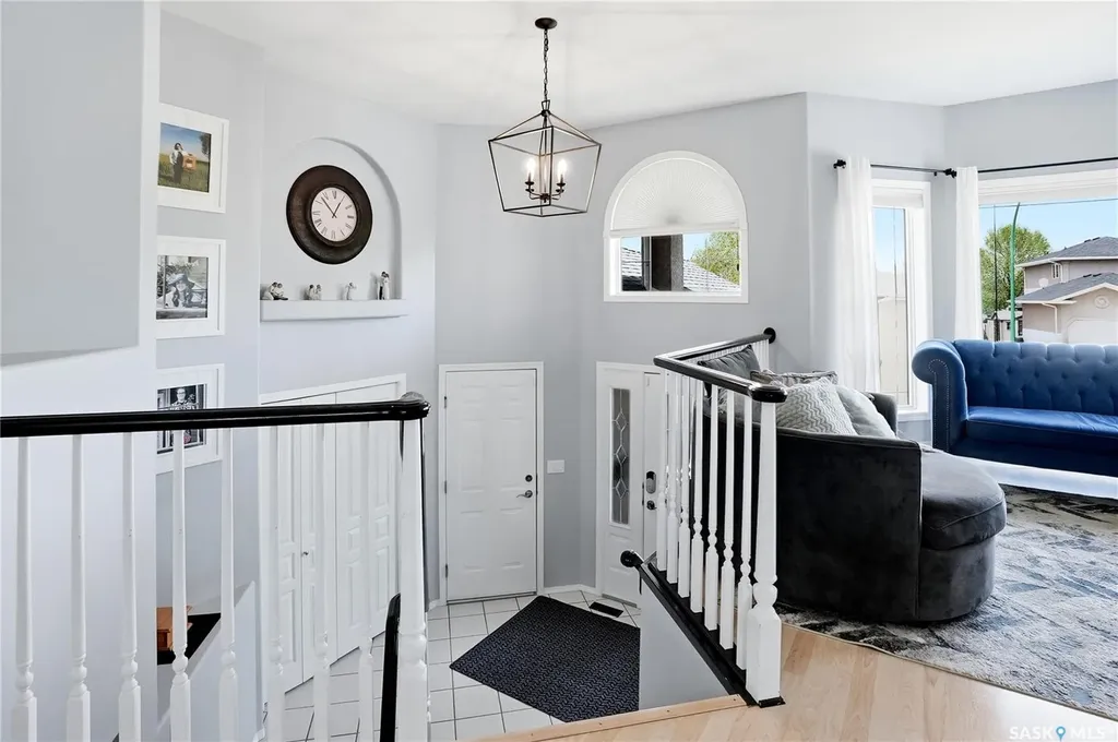 206 Carr Lane Saskatoon SK S7S 1M3