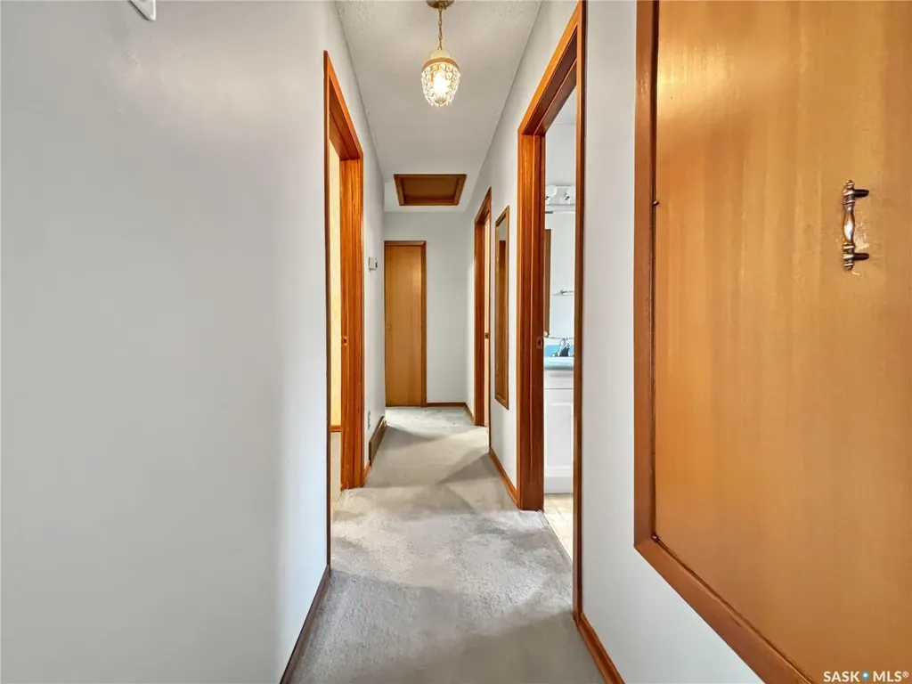 2606 37th Street W Saskatoon SK S7L 4E8