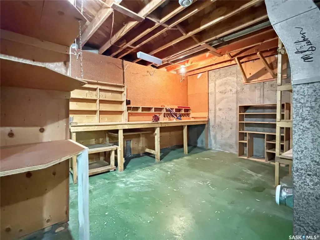 2606 37th Street W Saskatoon SK S7L 4E8