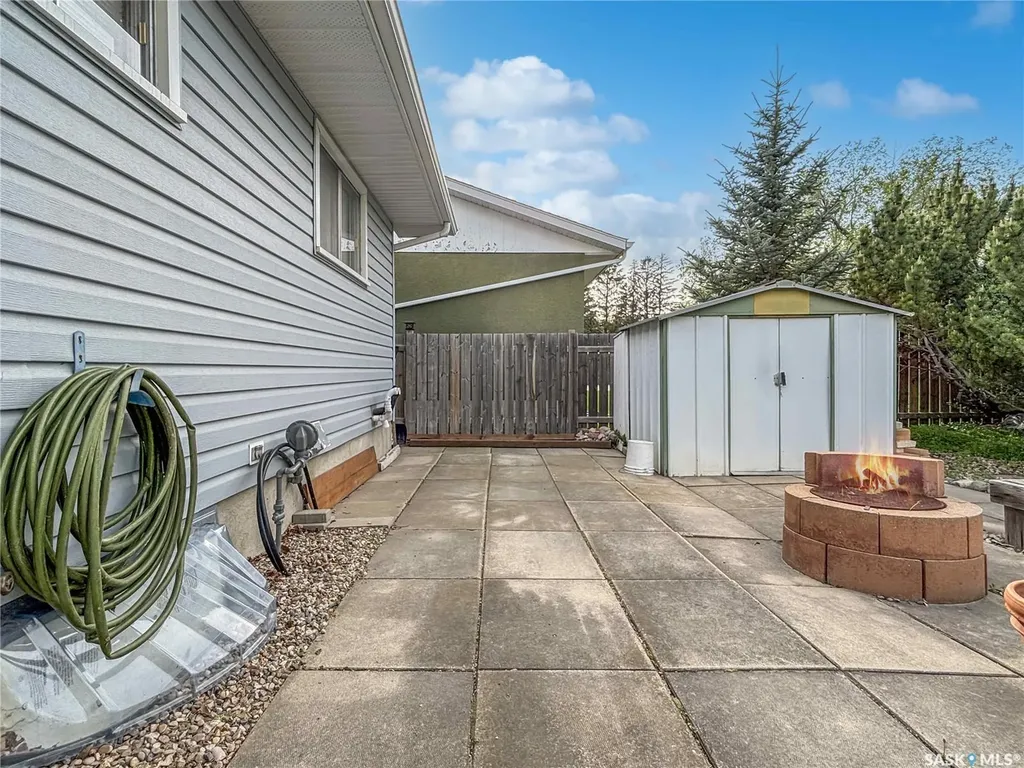 2606 37th Street W Saskatoon SK S7L 4E8
