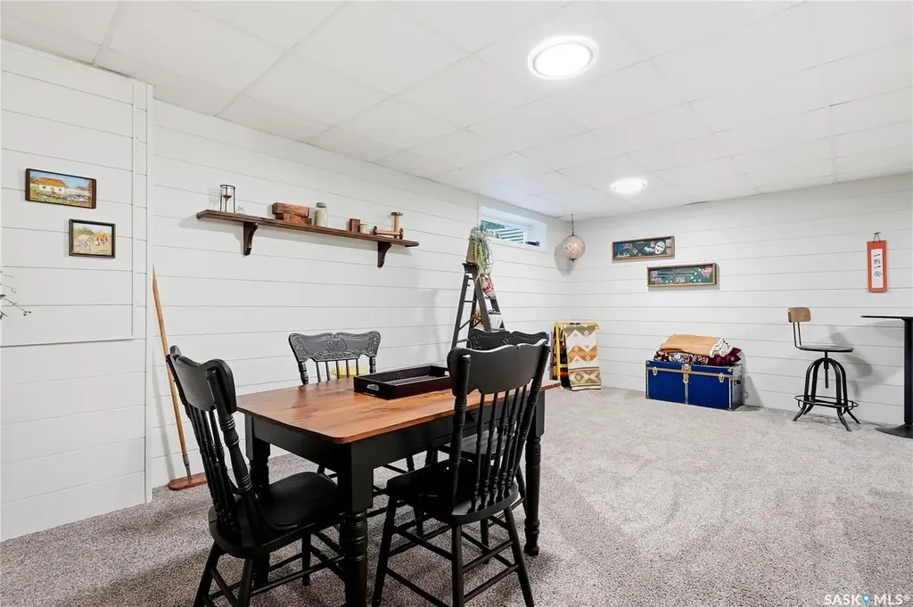 110 Dulmage Crescent Saskatoon SK S7T 0C7