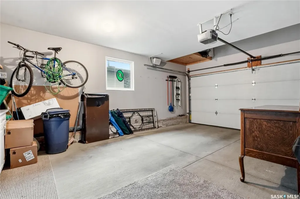 110 Dulmage Crescent Saskatoon SK S7T 0C7