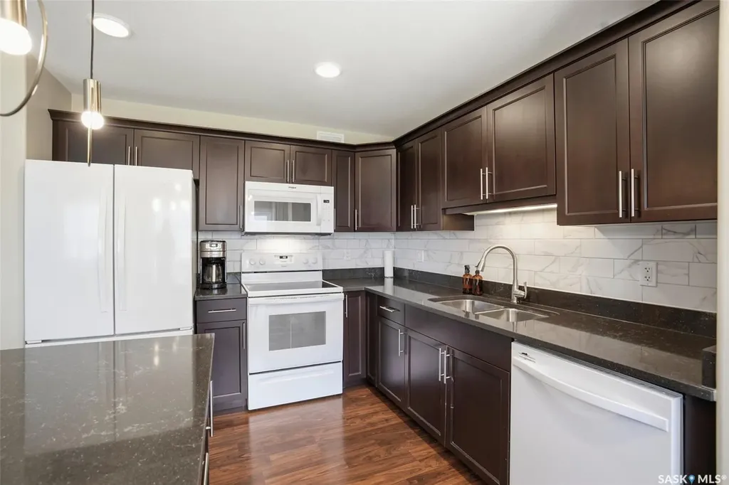 901 4th Street S Martensville SK S0K 2T1
