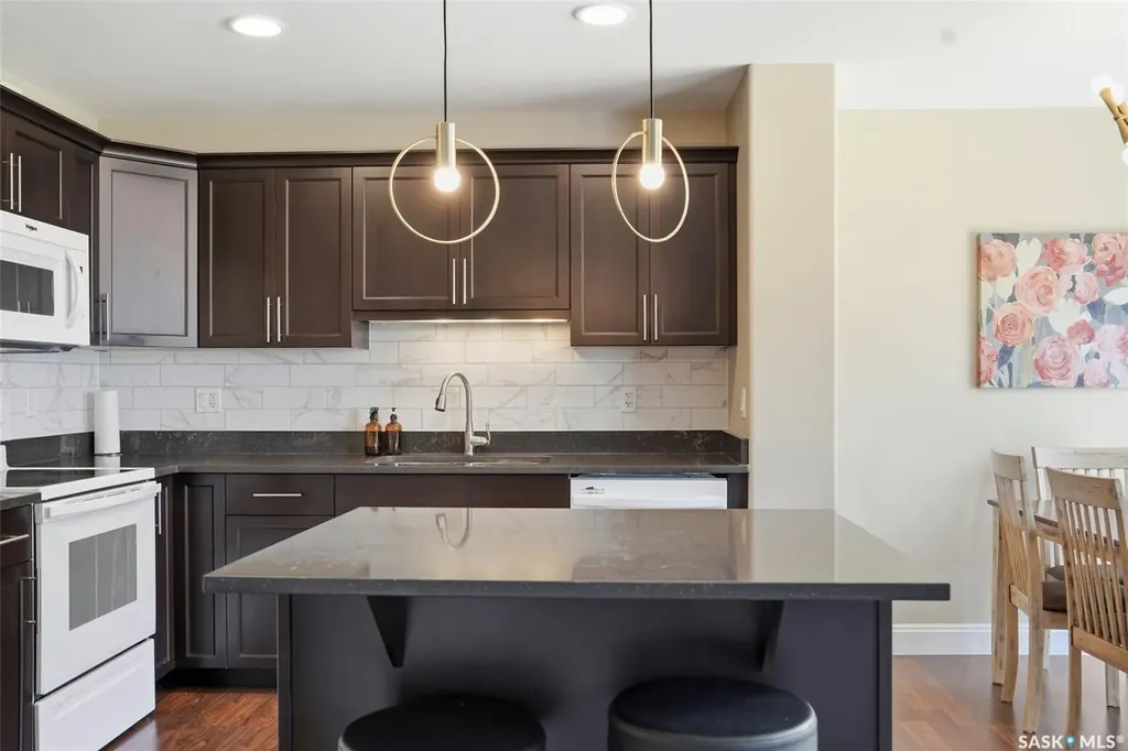 901 4th Street S Martensville SK S0K 2T1