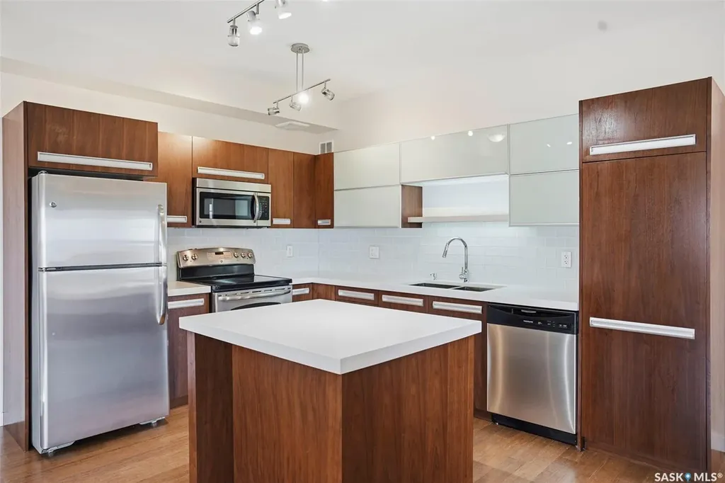 1015 Patrick Crescent Saskatoon SK S7W 0M1