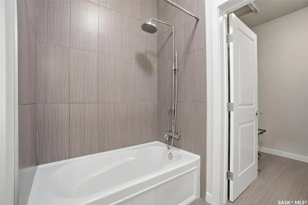 1015 Patrick Crescent Saskatoon SK S7W 0M1