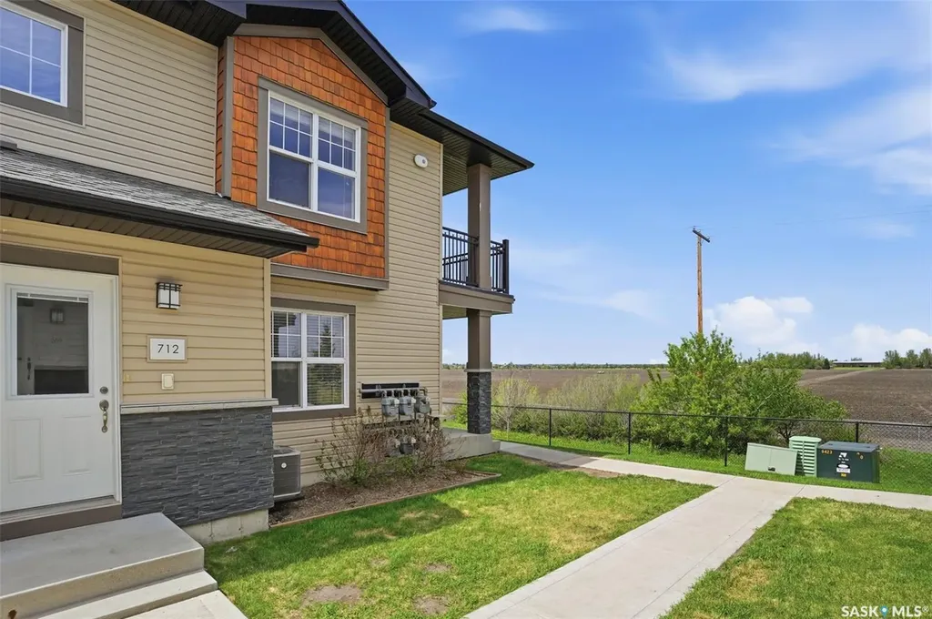 1015 Patrick Crescent Saskatoon SK S7W 0M1