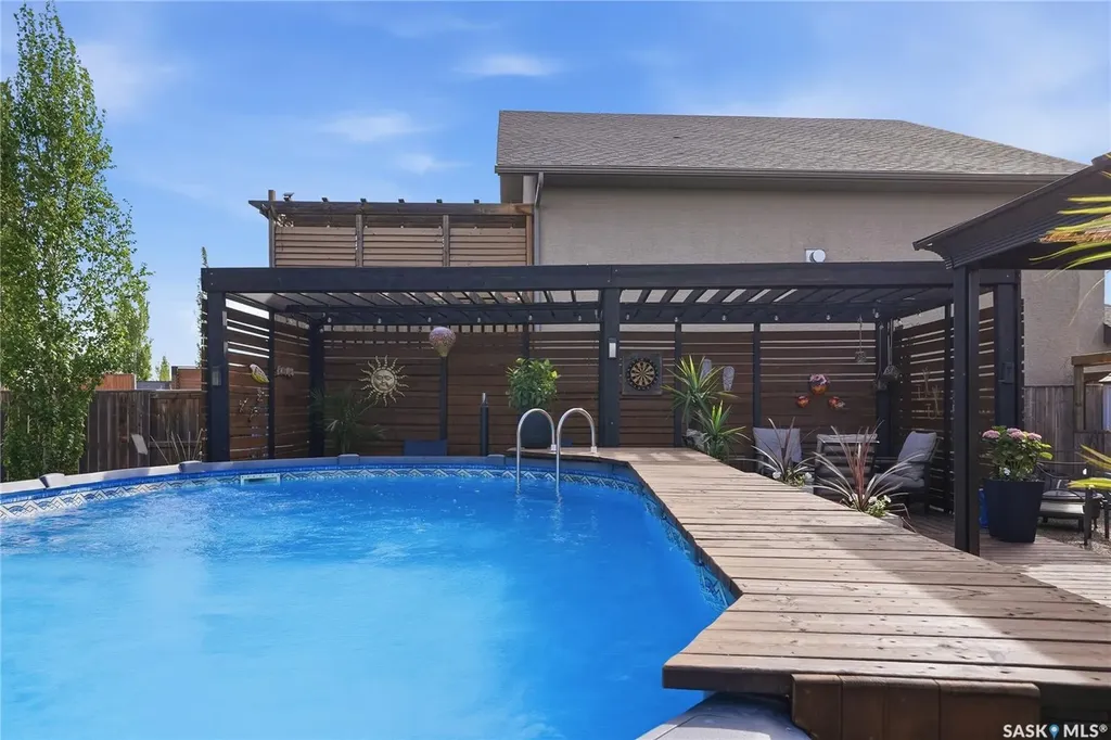 707 Sauer Crescent Saskatoon SK S7W 0J8