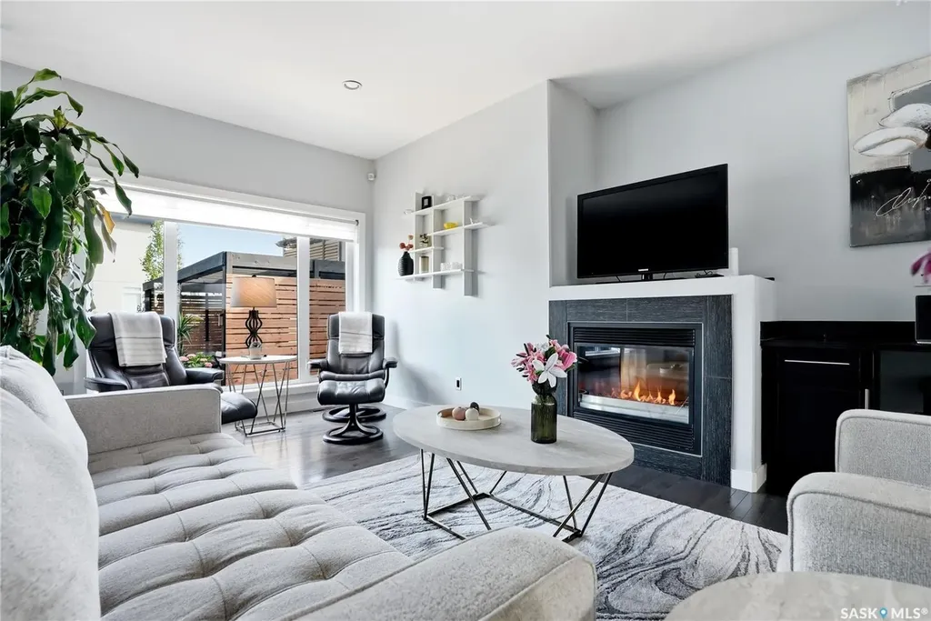 707 Sauer Crescent Saskatoon SK S7W 0J8