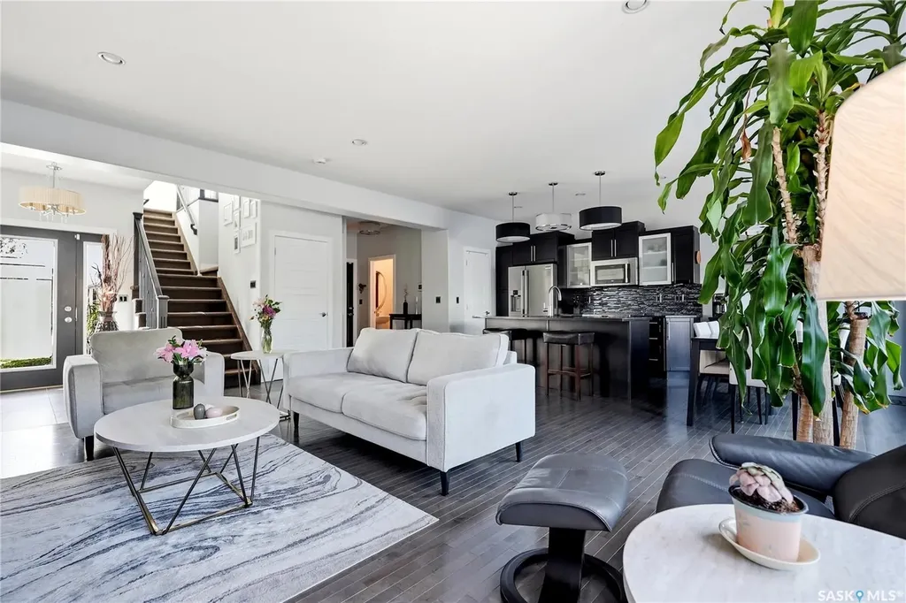 707 Sauer Crescent Saskatoon SK S7W 0J8